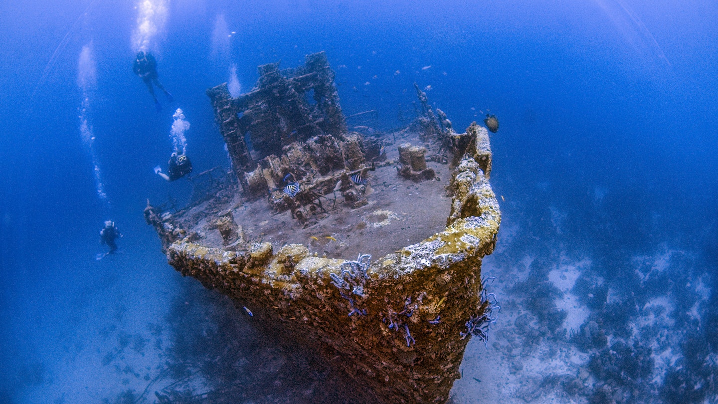 Wreck Diving
1423418539
Scuba divers explore the wreck of the Jayne C off the coast of Aruba
